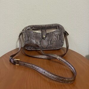 G.I.L.I. Got It Love It Snakeskin Print Crossbody Leather Purse Pouch Rose Gold